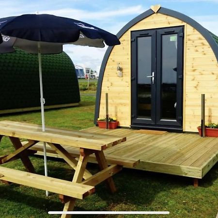 Gateway Glamping Pods Hotel Llanelli Luaran gambar